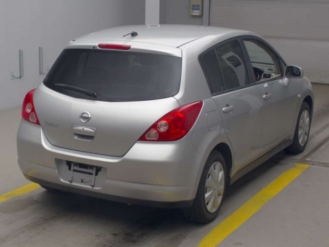 2005 Nissan Tiida C11[1]