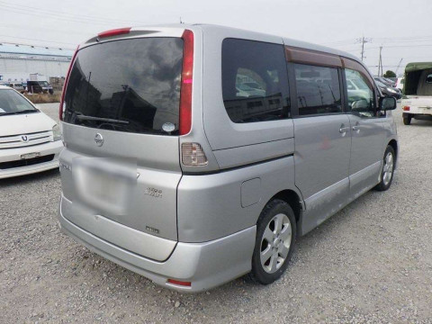 2007 Nissan Serena CC25[1]