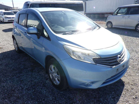 2013 Nissan Note E12[2]