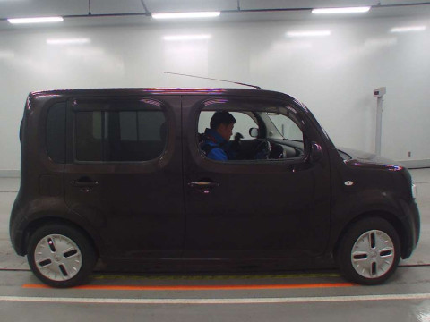 2012 Nissan Cube Z12[2]