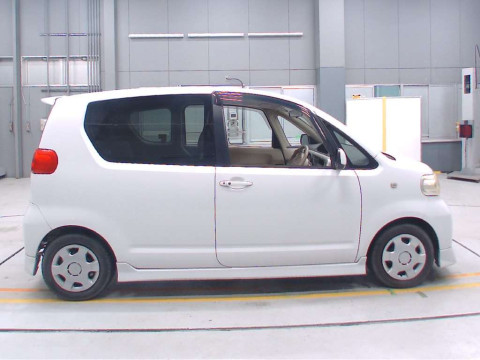 2006 Toyota Porte NNP10[2]