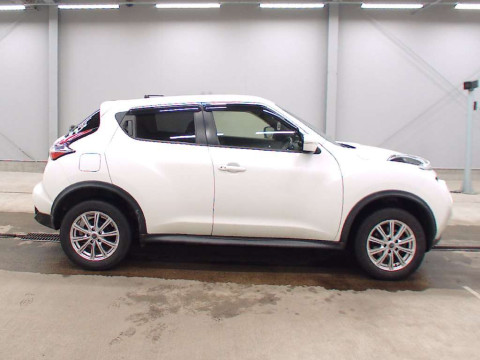 2016 Nissan JUKE YF15[2]