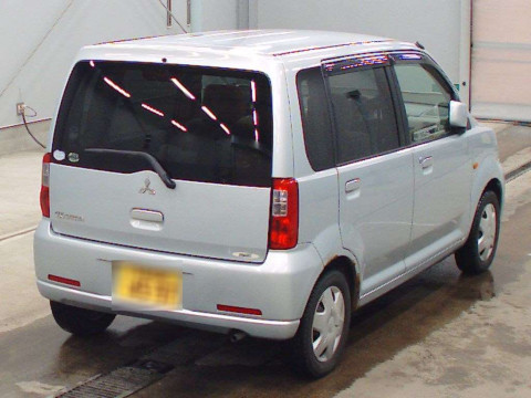 2006 Mitsubishi eK Wagon H81W[1]