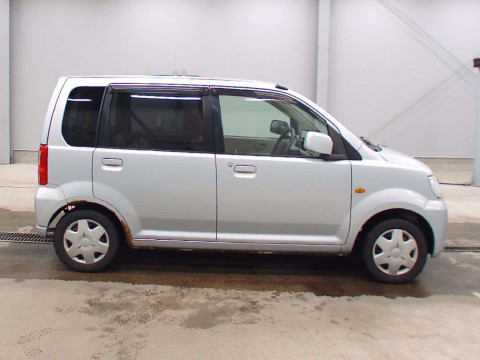 2006 Mitsubishi eK Wagon H81W[2]