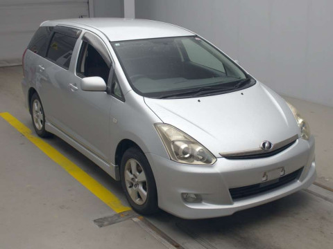 2006 Toyota Wish ZNE10G[2]