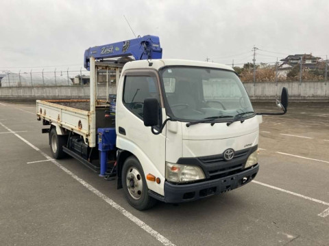 2012 Toyota Dyna Truck XZU650[2]