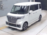 2022 Suzuki Spacia Custom