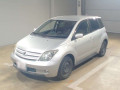 2004 Toyota IST