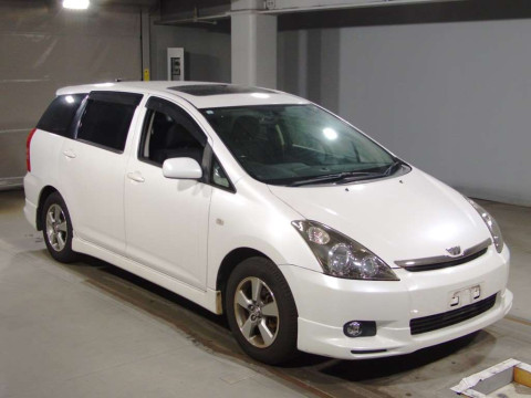 2005 Toyota Wish ZNE10G[2]