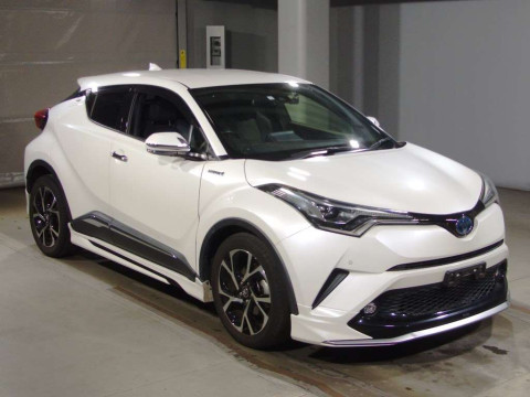 2018 Toyota C-HR ZYX10[2]