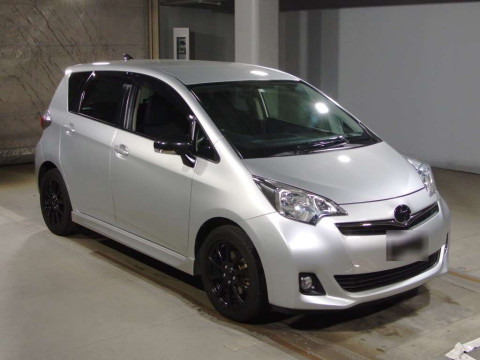 2011 Toyota Ractis NCP120[2]