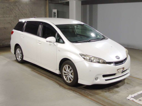 2010 Toyota Wish ZGE20W[2]