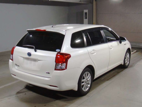 2015 Toyota Corolla Fielder NKE165G[1]