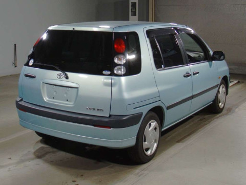 2002 Toyota Raum EXZ10[1]