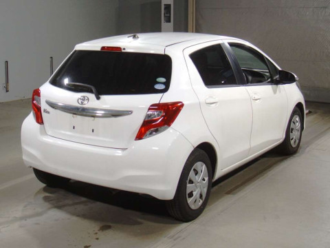 2016 Toyota Vitz NSP130[1]