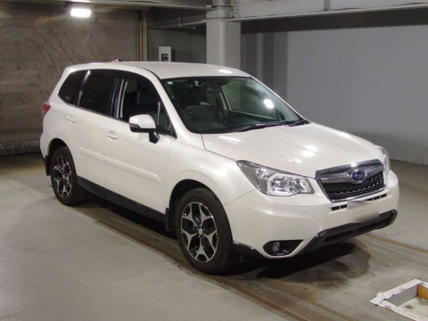 2014 Subaru Forester SJ5[2]