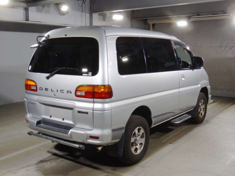 2002 Mitsubishi Delica Spacegear PD6W[1]