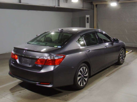 2013 Honda Accord Hybrid CR6[1]