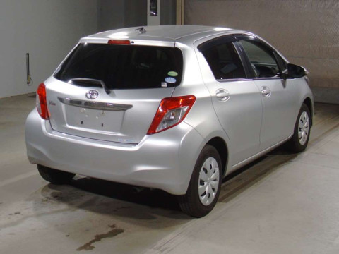 2014 Toyota Vitz NSP130[1]