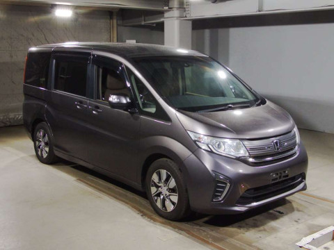 2015 Honda Step WGN RP1[2]