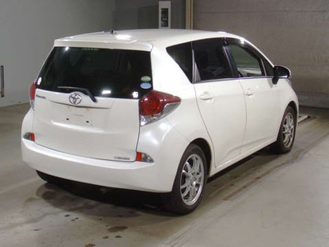 2015 Toyota Ractis NSP120[1]