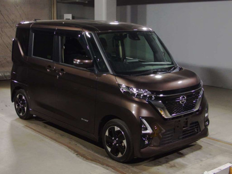 2022 Nissan Roox B44A[2]