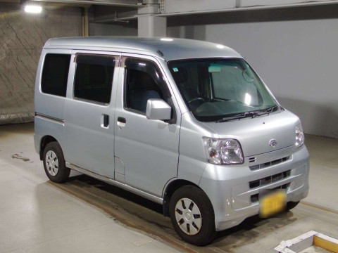 2014 Daihatsu Hijet Cargo S321V[2]