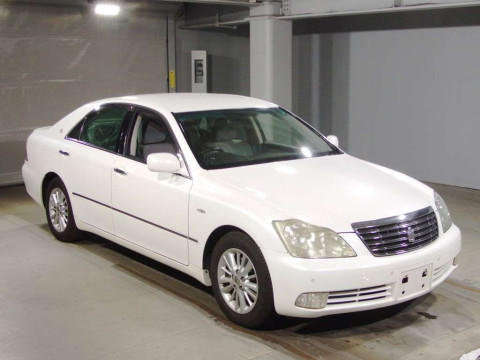 2004 Toyota Crown GRS182[2]