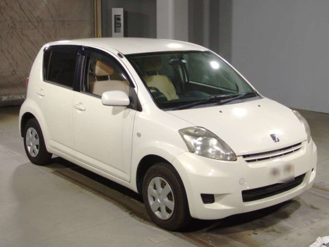 2010 Toyota Passo KGC10[2]