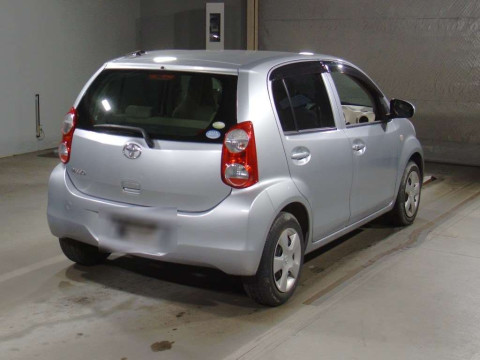 2010 Toyota Passo NGC30[1]