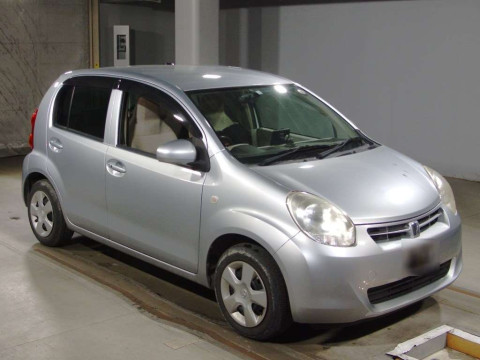 2010 Toyota Passo NGC30[2]