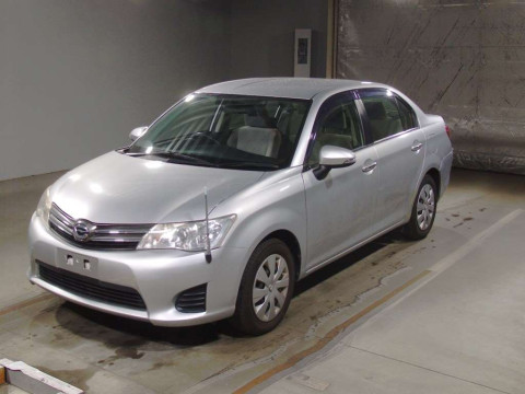 2013 Toyota Corolla Axio NZE161[0]