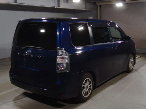 2008 Toyota Voxy ZRR70G[1]