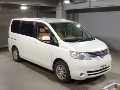 2006 Nissan Serena C25[2]