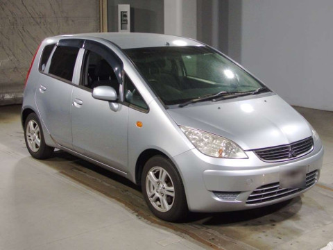 2010 Mitsubishi Colt Z21A[2]