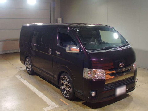 2018 Toyota Hiace Van GDH201V[2]