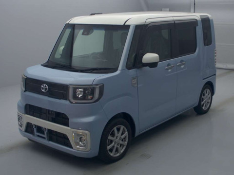 2017 Toyota Pixis Mega LA700A[0]