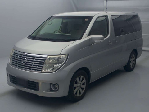 2004 Nissan Elgrand E51[0]