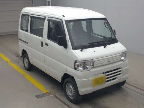 2019 Mitsubishi Minicab Miev U68V[2]