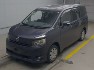 2010 Toyota Voxy