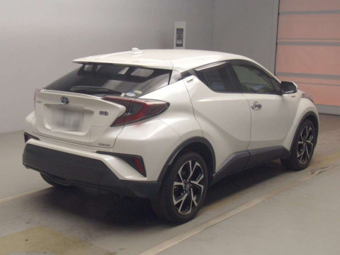 2018 Toyota C-HR ZYX10[1]