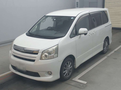 2008 Toyota Voxy ZRR70W[0]