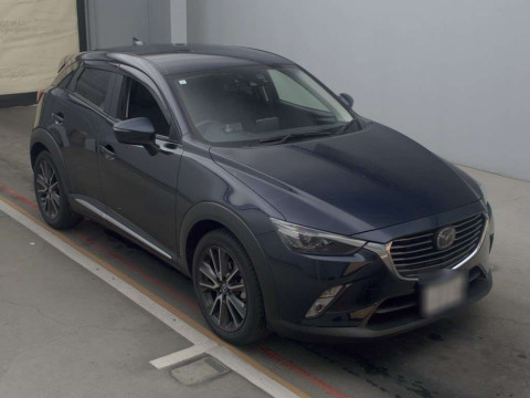 2015 Mazda CX-3 DK5FW[2]