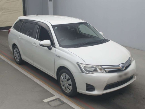 2014 Toyota Corolla Fielder NKE165G[2]