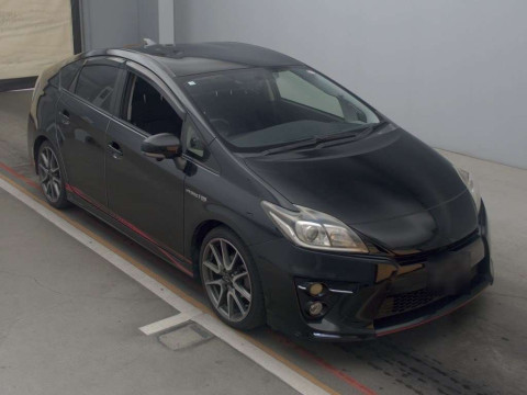 2012 Toyota Prius ZVW30[2]