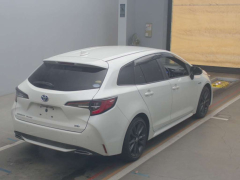 2020 Toyota Corolla Touring Wagon ZWE211W[1]