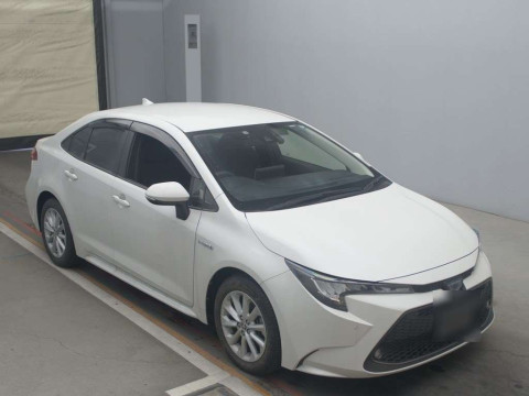 2020 Toyota Corolla Sedan ZWE211[2]