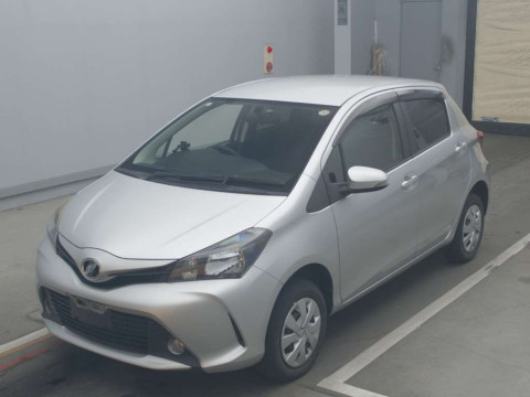 2014 Toyota Vitz NSP135[0]