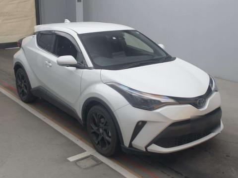 2022 Toyota C-HR ZYX11[2]