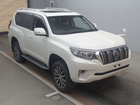 2018 Toyota Land Cruiser Prado GDJ150W[2]